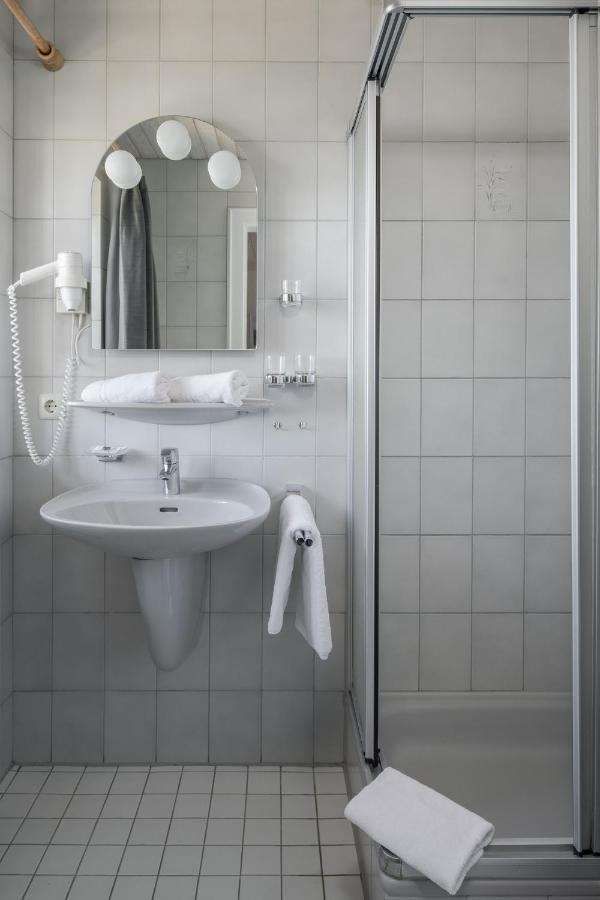 Hotel Garni Moewe Am See Prien am Chiemsee Εξωτερικό φωτογραφία